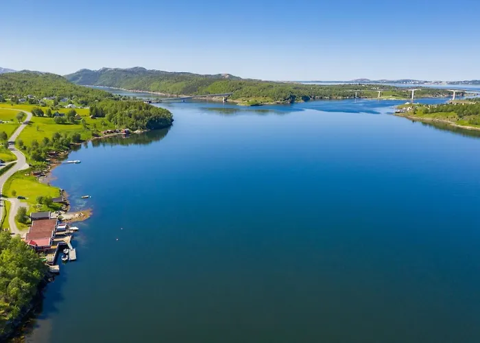 Flott Sjohus Rett Ved Saltstraumen